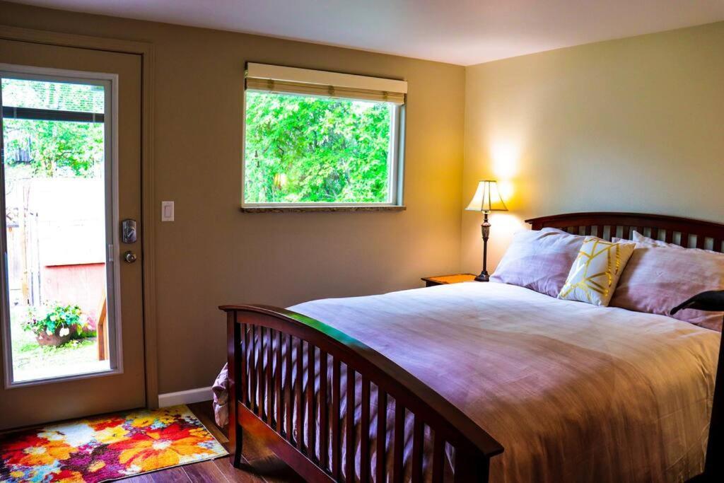 Villa Fireweed House